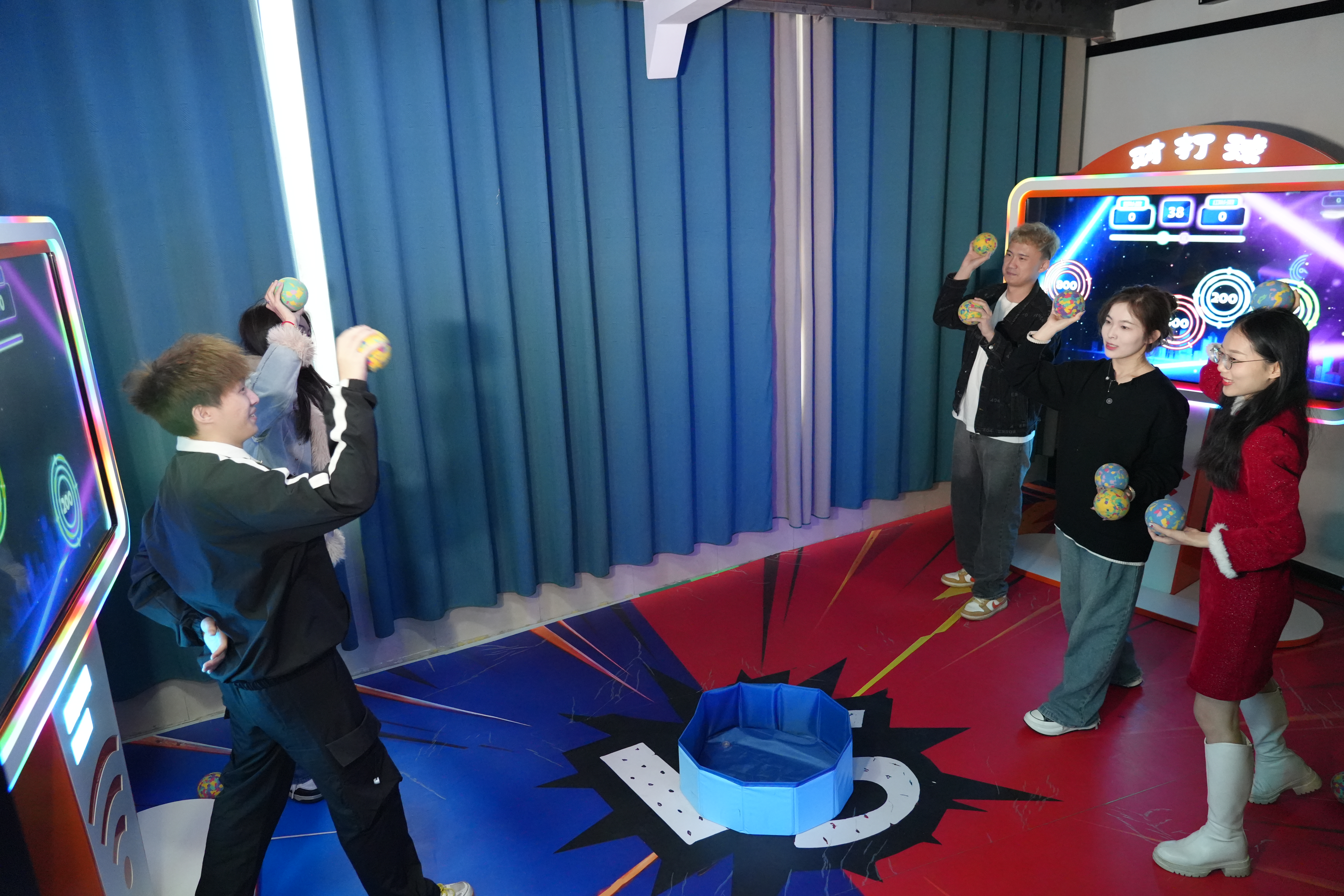 interactive balls duel