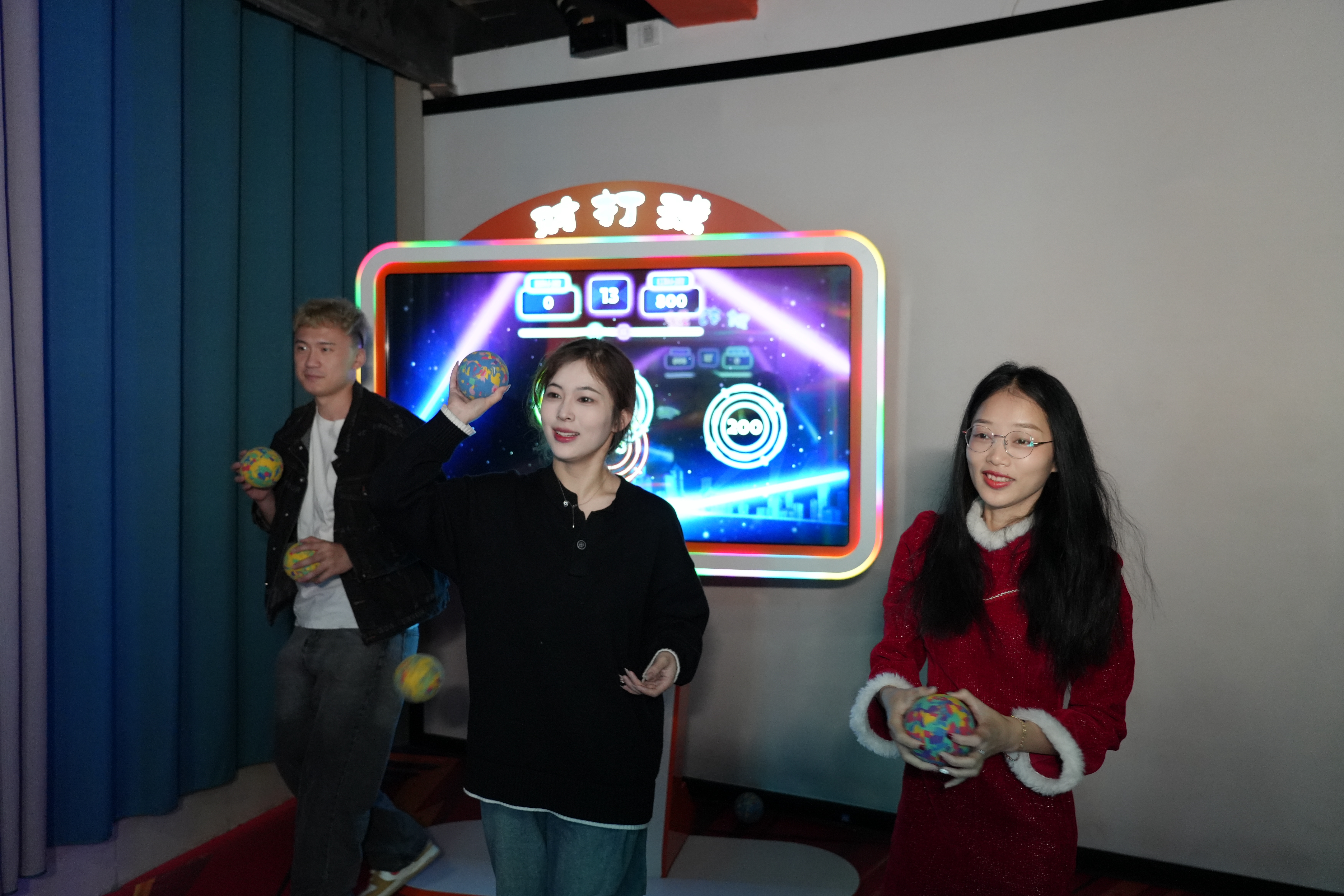 interactive balls duel